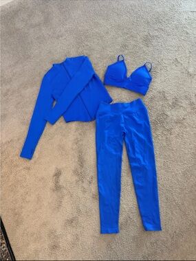 Royal Blue 3 Piece Activewear Set Jacket Sports Bra Leggings NWOT